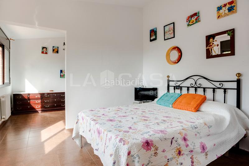 Foto 84578b74-22ba-4fdb-afa0-3ab77c0142f3. Casa con riscaldamento parcheggio piscina in Corbera de Llobregat