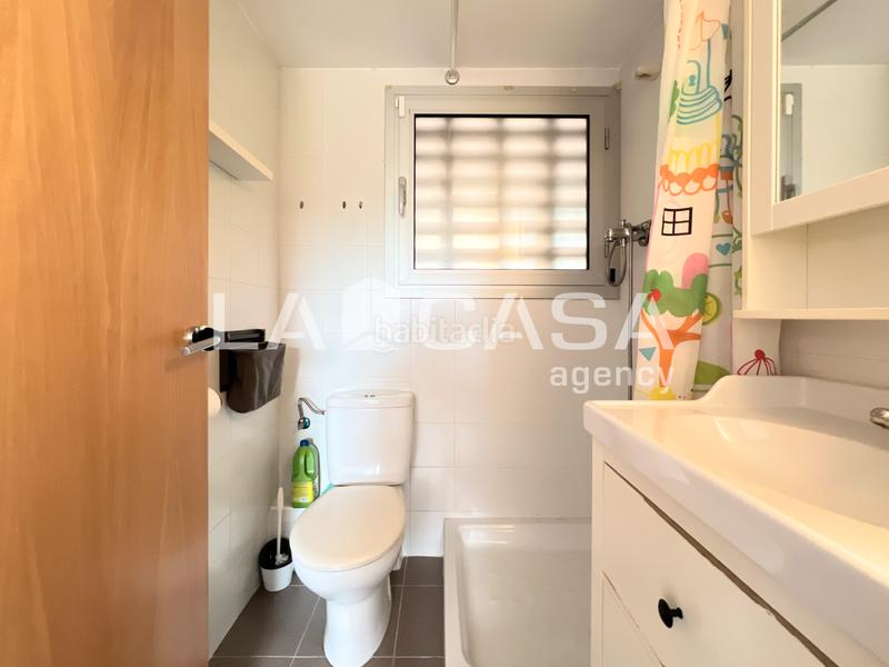 Foto 0f9d27a0-ad1e-4a8a-9865-167811373665. Planta baixa a La Catalana Sant Adrià de Besòs