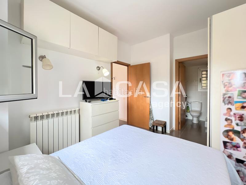 Foto 5c88f3e6-da99-4504-87ff-40916dac56c7. Planta baixa a La Catalana Sant Adrià de Besòs