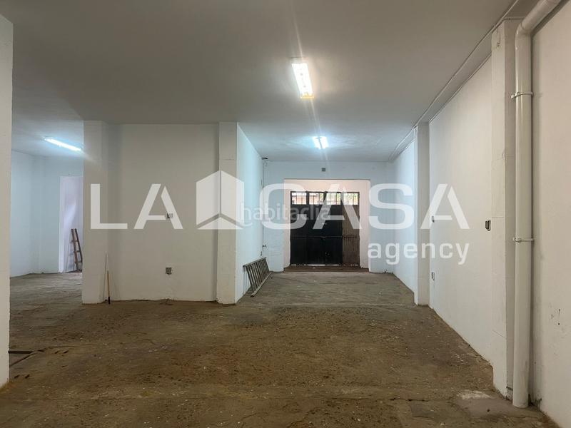 Foto dab5e25f-626f-4c31-8d4b-1dbdcc761a77. Local comercial a Bajadilla - Fuente Nueva Algeciras