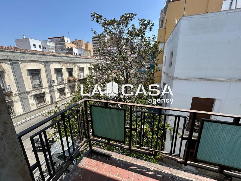 Foto 376e466b-8e4c-466d-a050-e5dfdde98873. Pis a Casco Antiguo Algeciras