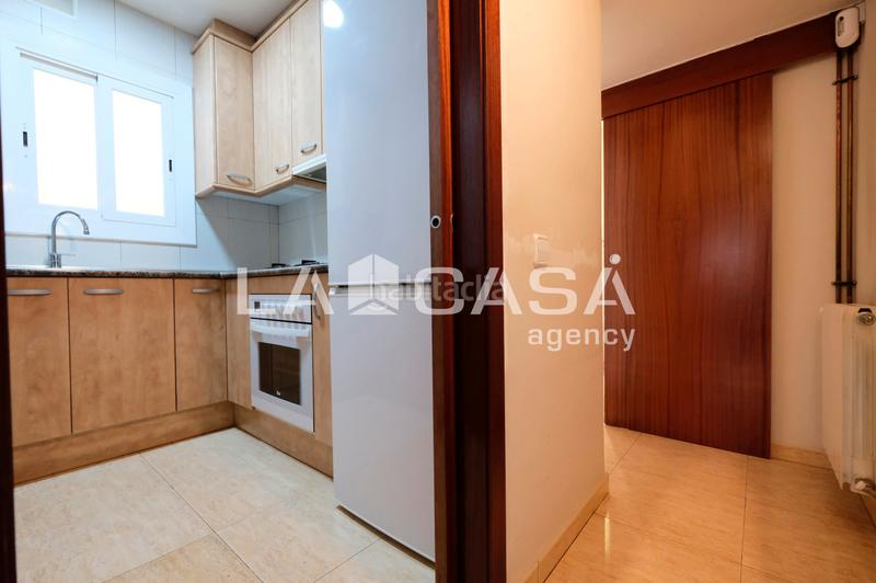 Foto 02c8ffb6-b0c7-4fb7-981d-3aa5030dd8cf. Piso  reformado en Roquetes Barcelona