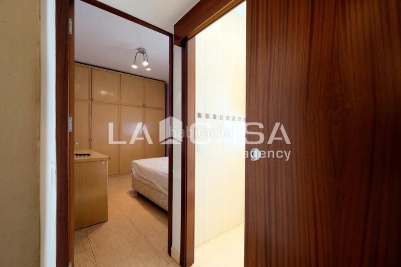 Foto f189d6a4-346d-4ff0-abe6-7d32834df31c. Piso  reformado en Roquetes Barcelona