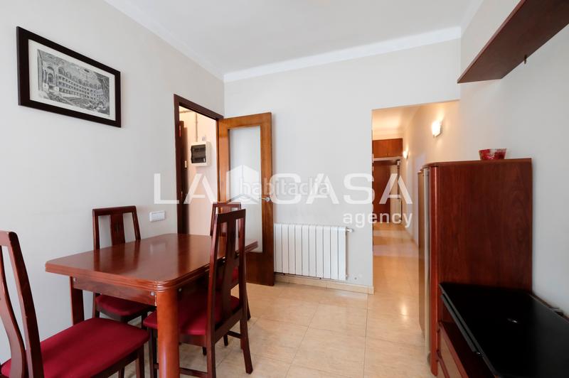 Foto f96b5913-3765-4ddb-96db-1c83f7e29fb4. Piso  reformado en Roquetes Barcelona