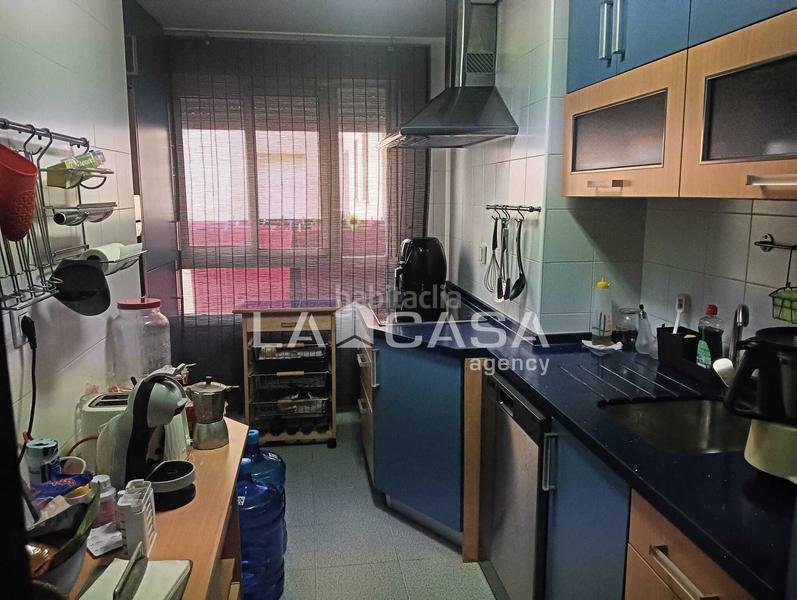 Foto a238da3e-51df-4f34-9234-02b132730f4f. Flat with parking in San Bernabé Algeciras