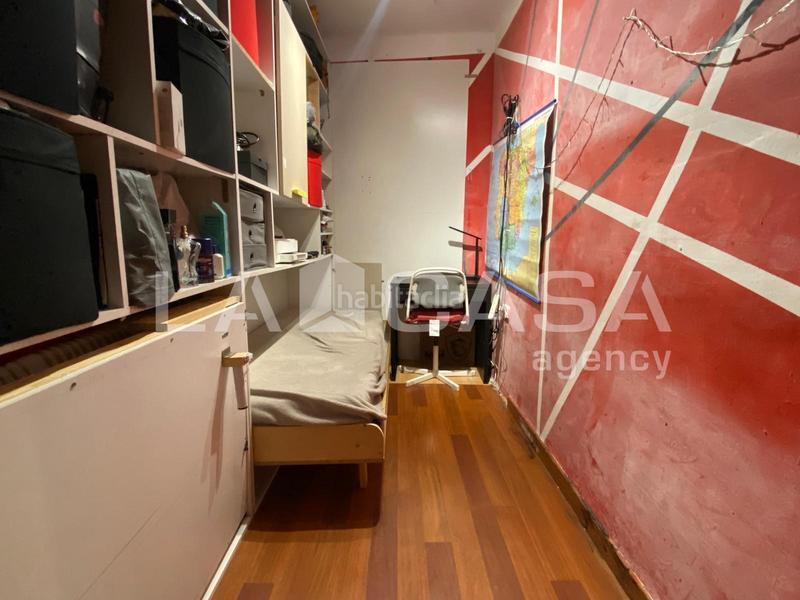 Foto a73fecaa-a552-4735-859d-ba2e7c48e623. Piso  carrer de la circumvallació, badalona en Santa Coloma de Gramenet