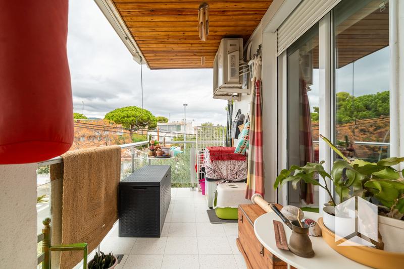 Foto 68205156-b96f-4295-ac45-d216765948dc. Appartamento con parcheggio in La Pineda Castelldefels