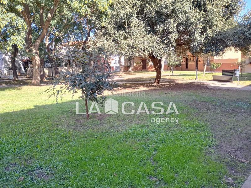Foto ad00e0e6-4ed1-48b5-b8ba-4a4d2de0938c. Casa amb aparcament a Barrios (Los)
