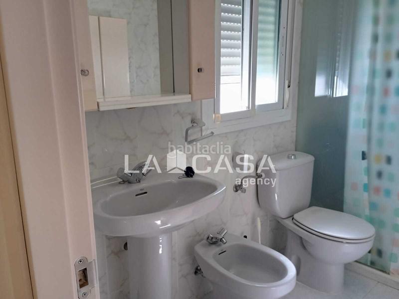 Foto e143f2d0-1e2a-4b88-a793-3e2075e7b880. Casa amb aparcament a Barrios (Los)