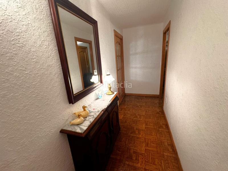 Foto f85129f8-1de8-4bfb-8476-790a67292e64. Piso  en venta en calle de sant eugeni en Sant Josep Hospitalet de Llobregat (L´)