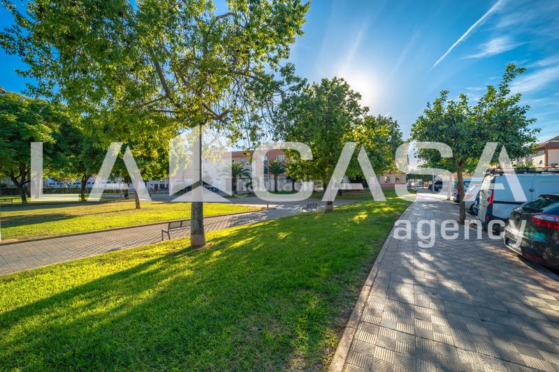 Foto 87c53ab7-9d88-41a8-b070-dff6696ec547. Casa con parcheggio in Centro - Doña Mercedes Dos Hermanas