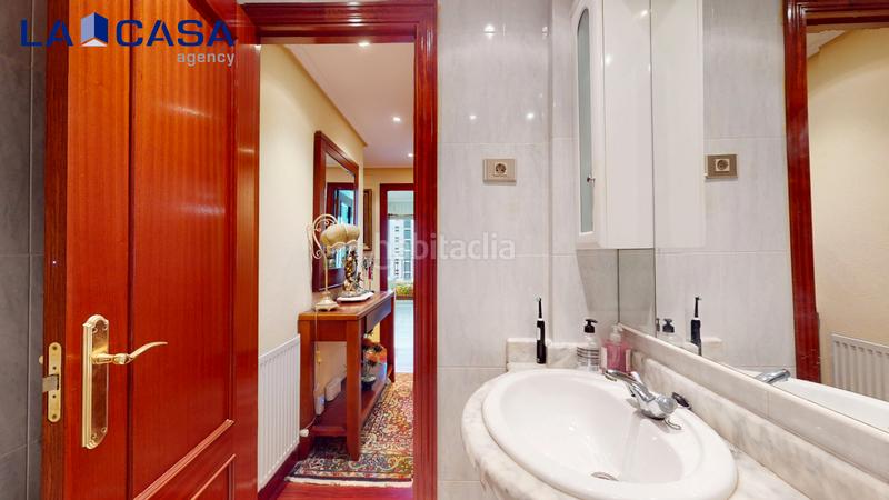 Foto ede41229-e1fe-4d0d-b59d-fb4f23df5f40. Piso  en venta en calle zumalakarregi en Burtzeña Barakaldo