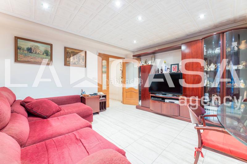 Foto 3defb696-7ce3-4602-be88-2aa49aa65138. Pis a La Carrasca Valencia