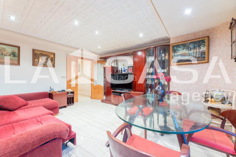 Foto d1d9fb74-f764-4b05-899e-697a94bd0d82. Pis a La Carrasca Valencia