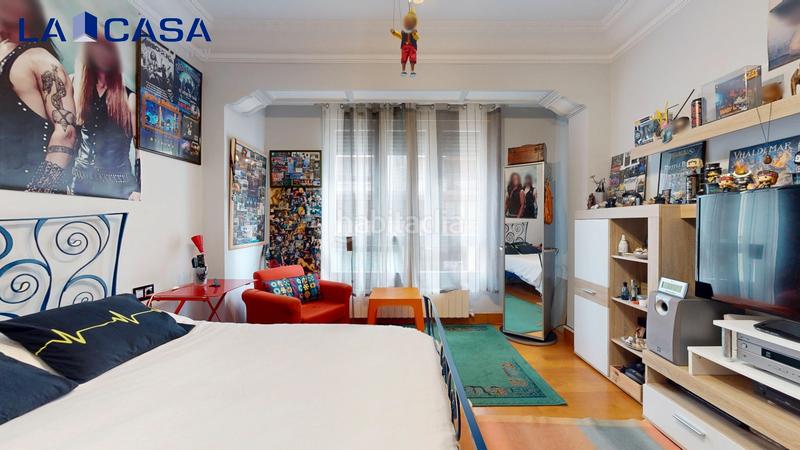 Foto d659d134-72ad-40dc-ba69-c44f326b8b3b. Etagenwohnung mit heizung in Centro Barakaldo