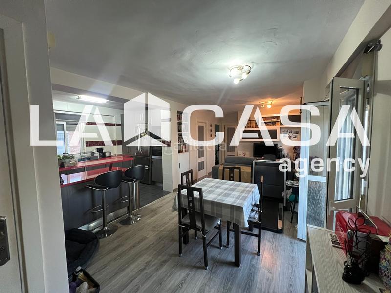 Foto 73c35b52-ce1e-450f-baeb-28a5298070e8. Piso en Centro - Doña Mercedes Dos Hermanas