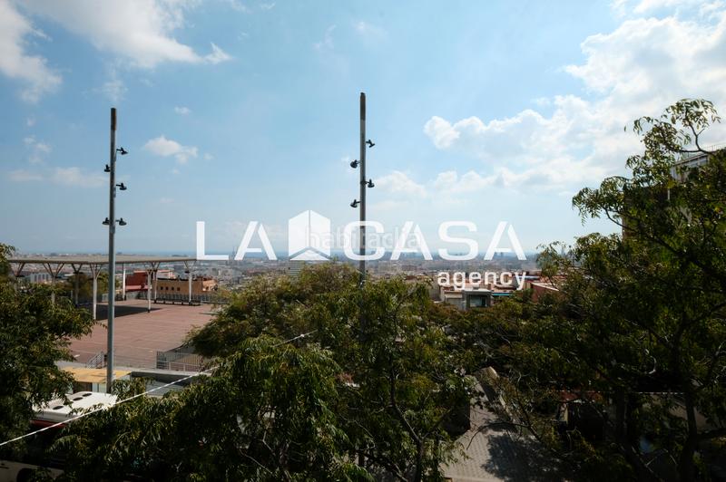Foto f64ea018-fdc5-4c00-8e4f-7560241ee2ab. Appartamento con riscaldamento in Roquetes Barcelona