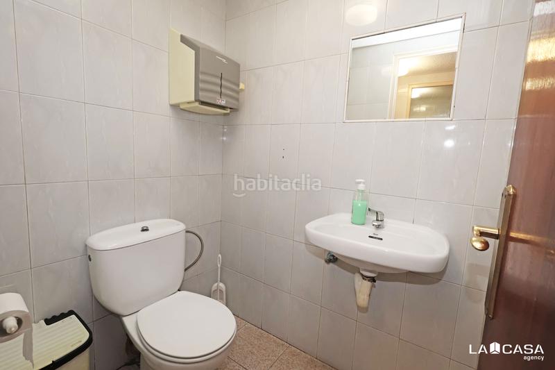 Foto 4eb217ba-4584-4226-befb-5d7208a0509b. Local commercial dans El Poble Sec - Parc de Montjuïc Barcelona