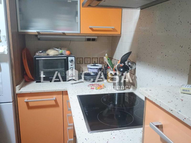 Foto a8536d47-19aa-40ab-b5e8-38b99f155523. Casa con parcheggio in El Rinconcillo Algeciras