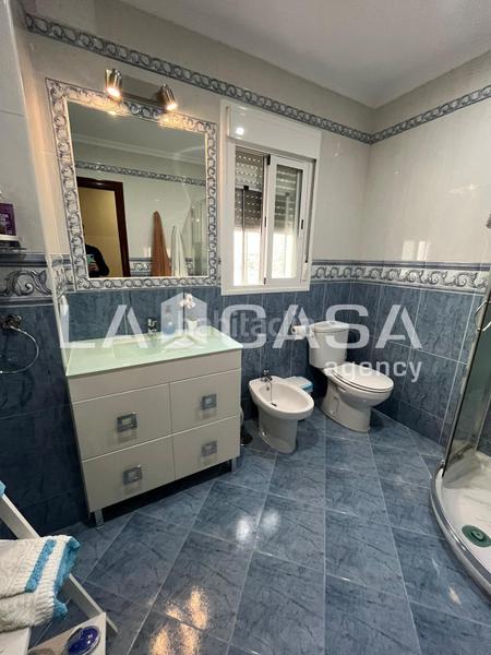 Foto d4f4c03e-d404-4f5c-8305-b9f4cb9a7ff0. House with parking in Vista Azul - Consolación Dos Hermanas