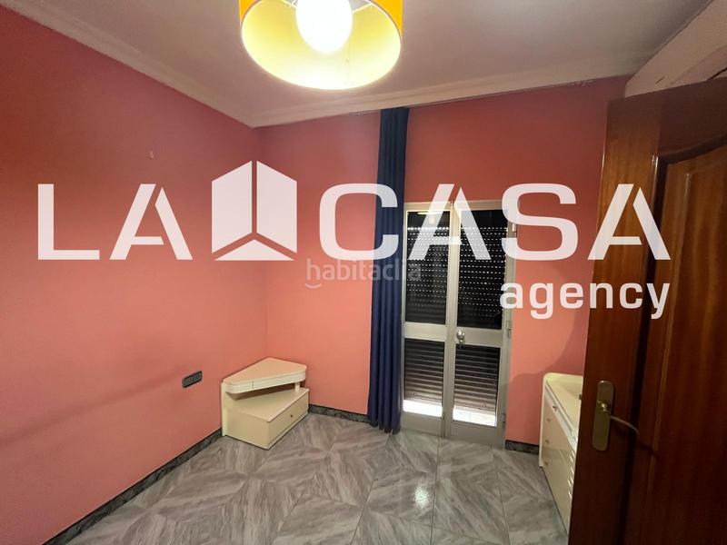 Foto aa1ec273-fb2d-4b58-bb22-c25d2fbaa314. House with parking in La Motilla - Fuente del Rey Dos Hermanas