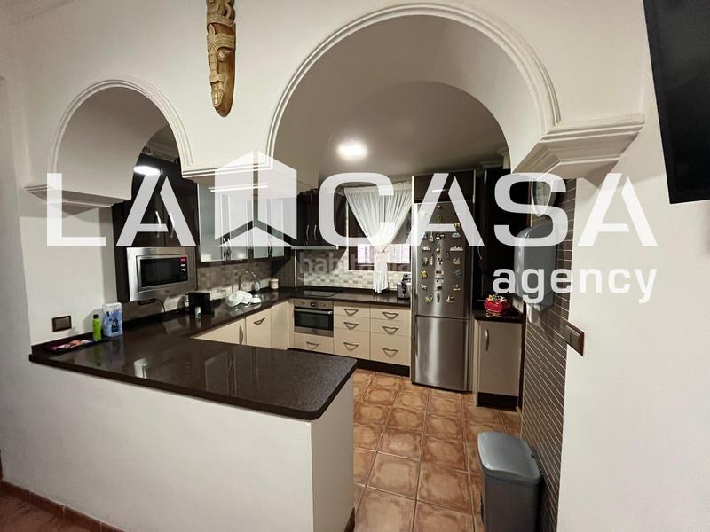 Foto e01b7abf-05ad-4519-a4ba-3148480c6c1c. House with parking in La Motilla - Fuente del Rey Dos Hermanas