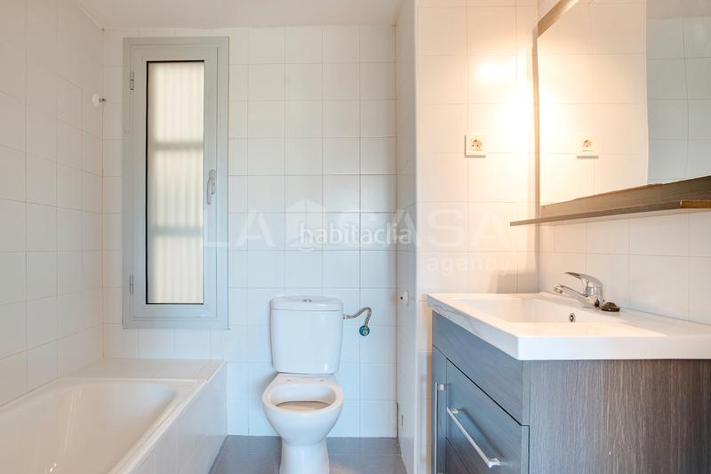 Foto 40498aab-4087-4984-b722-4f442aadbe63. Appartement avec chauffage parking dans La Catalana Sant Adrià de Besòs