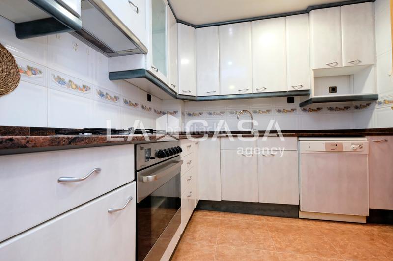Foto dcd1b56b-b601-4844-bdbc-0ea273e58aed. Piso ideal piso en virrey amat en Turó de la Peira Barcelona