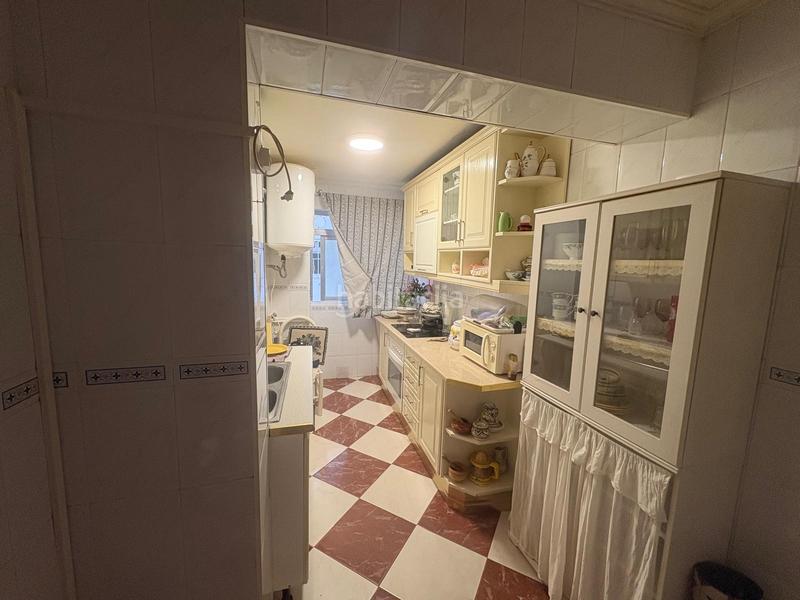 Foto efd13394-7104-4f61-87e2-c47d89015300. Etagenwohnung in Juan XXIII - Rochelambert Sevilla