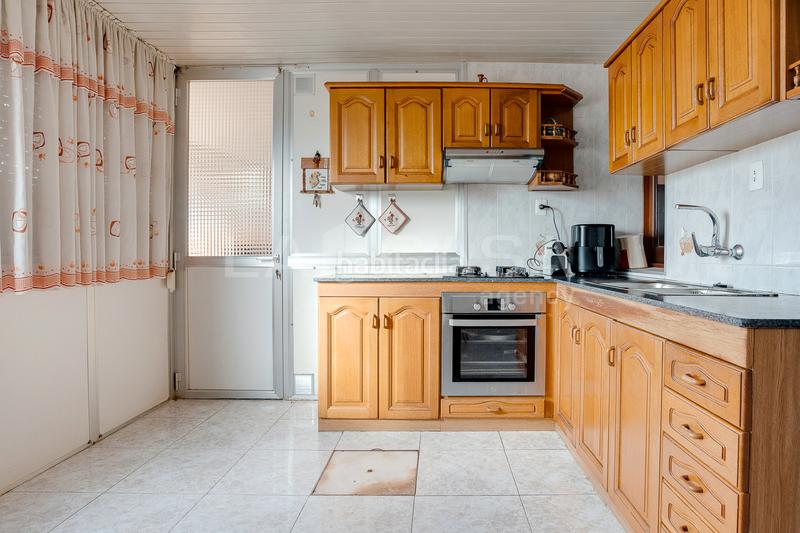 Foto bf38d36d-7ed3-42b5-b7de-7e754af7ef75. Penthouse in Centre Hospitalet de Llobregat (L´)