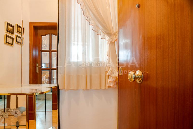 Foto c229034c-8f1d-4c70-bfaf-d22d07f9b9b9. Penthouse in Centre Hospitalet de Llobregat (L´)