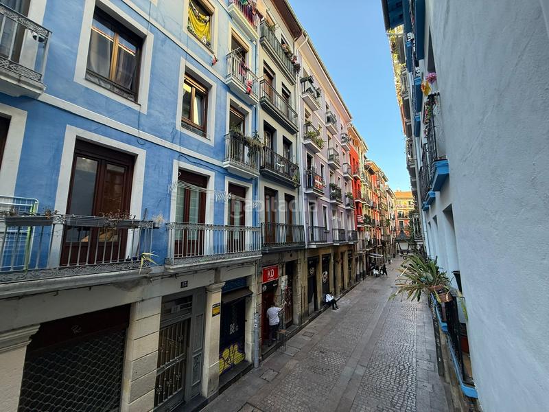 Foto a70c41fe-532c-464b-8b03-f3d6e4b692ff. Piso  barrenkale, en Casco Viejo Bilbao