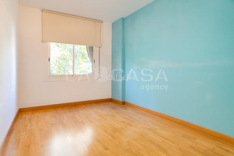 Foto e41d6ba4-6e73-4622-8d17-6692131afeed. Etagenwohnung mit heizung in Sagrada Família Barcelona
