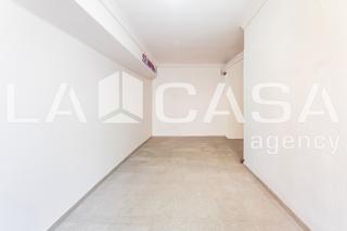 Appartement  Carrer del doctor manuel candela. Piso ideal de 4 habitaciones