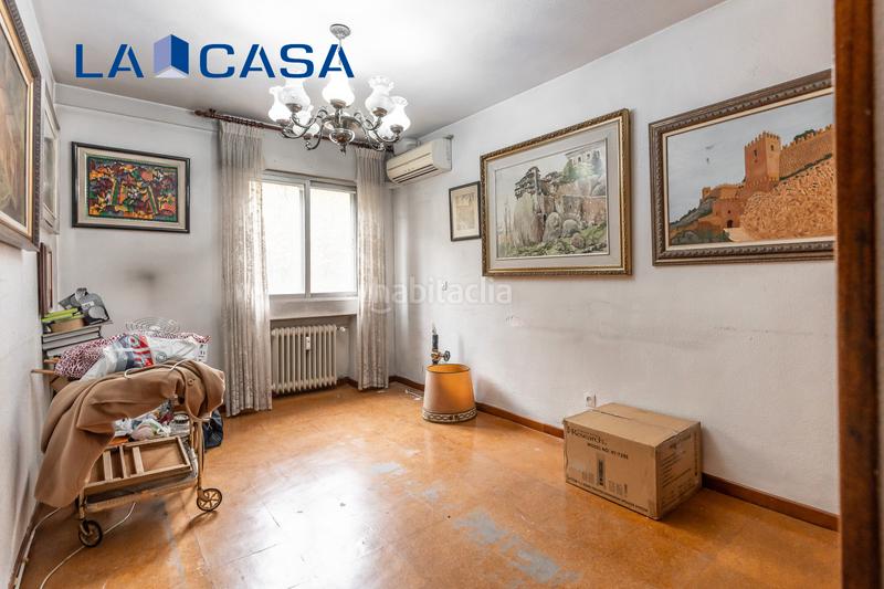 Foto 5c6058a5-f757-445d-9d4c-a2cd5ed6554d. Piso en Acacias Madrid