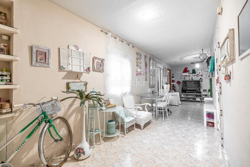 Foto 7e48eb9f-9864-46bc-b1ef-759a60063335. Ático piso en venta en calle de alonso carbonell en Madrid