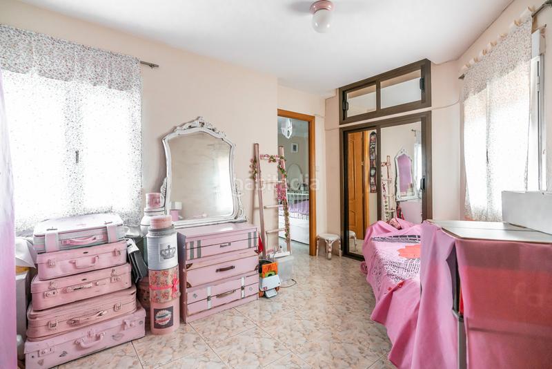 Foto a2e1159b-bf32-477e-a522-7d4cdc36d078. Ático piso en venta en calle de alonso carbonell en Madrid