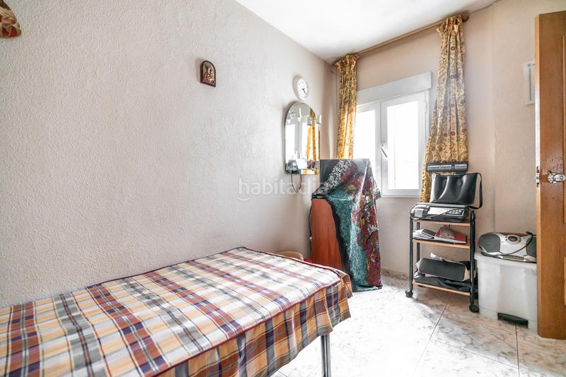 Foto e86037a6-1f05-40d7-8a61-c6f801961ffa. Ático piso en venta en calle de alonso carbonell en Madrid