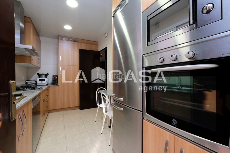 Foto e2ac4ee7-3070-4491-942c-5b34fe091010. Pis amb calefacció a Vilapicina - Torre Llobeta Barcelona