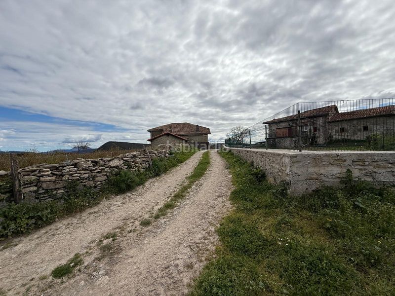 Foto 12129978-05bf-4acd-b923-1263b98811c2. Casa amb aparcament a Valle de Mena