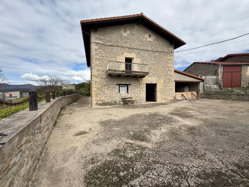 Foto 567b5808-f0ad-48fa-89c5-78b46886e32a. Casa amb aparcament a Valle de Mena