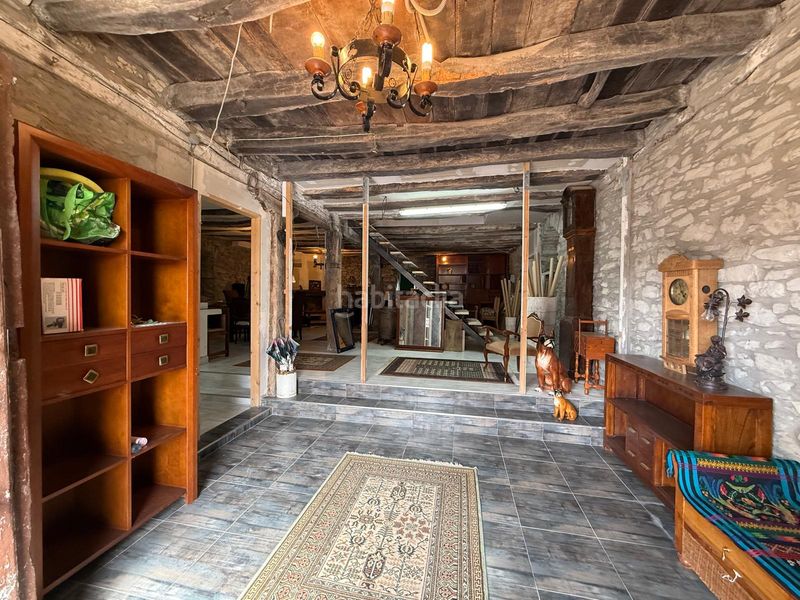 Foto 6512d075-6e97-4844-921d-5f06276f7a13. Casa amb aparcament a Valle de Mena