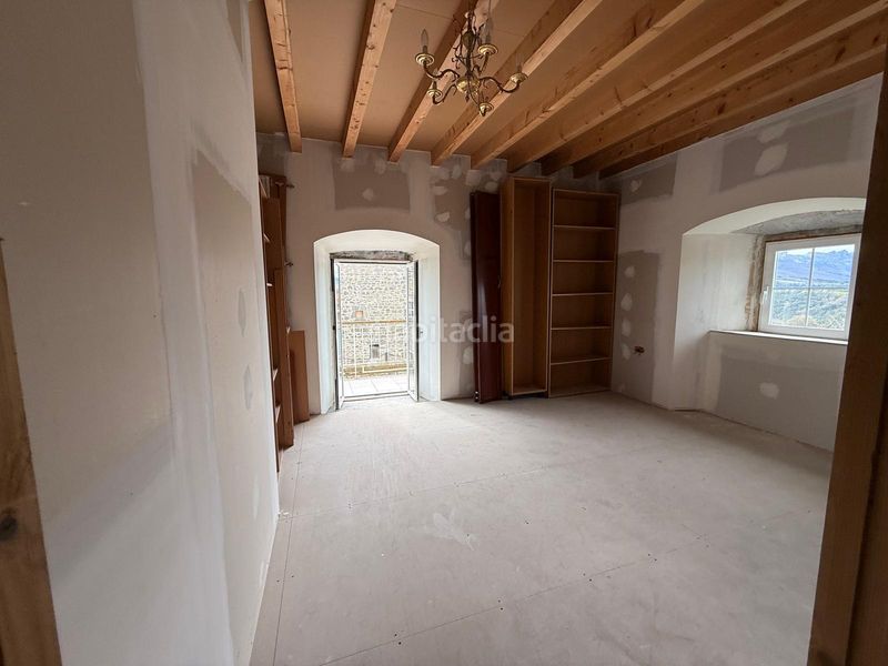 Foto cf6a49a5-e708-4815-ab5a-3795cba71c82. Casa amb aparcament a Valle de Mena