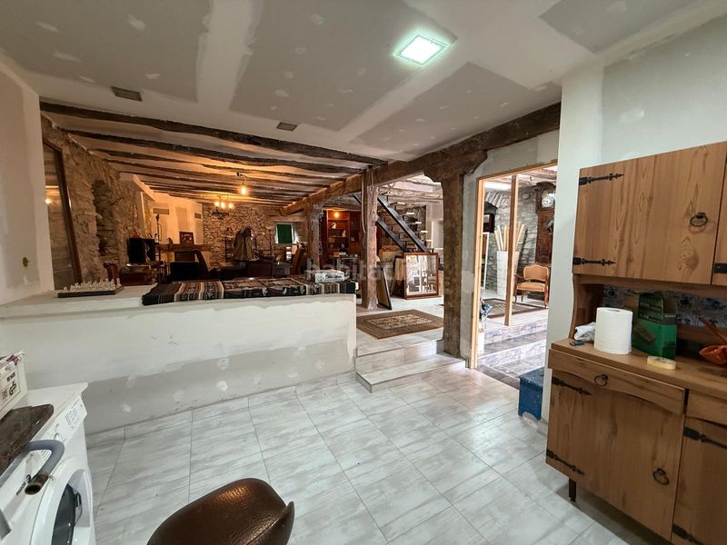 Foto dcd69b60-5198-466d-a536-efed14cc9118. Casa amb aparcament a Valle de Mena