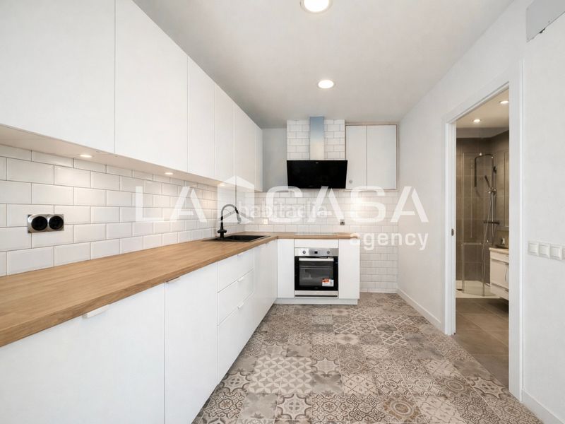 Foto 4d482f01-63c3-4e3a-9ef9-5f5fdccb988a. Dúplex a Llefià Badalona