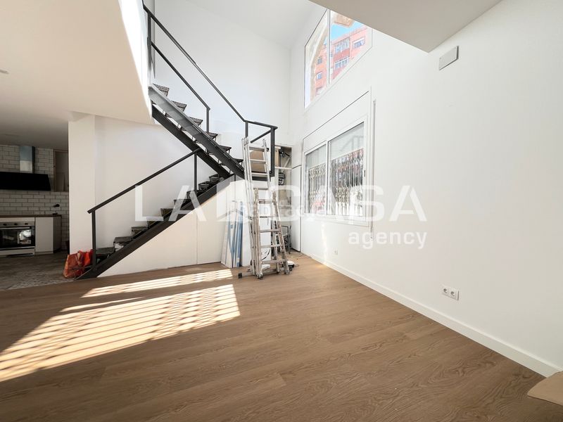 Foto 7f0230a9-b95e-4c8a-b8d6-0c6dd7bb3d50. Dúplex a Llefià Badalona