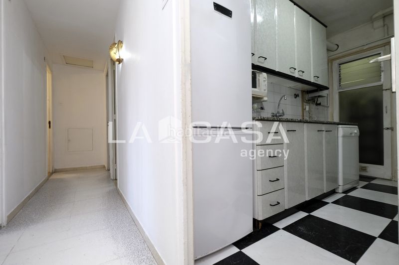 Foto 1b9b4aa7-e019-4a7d-8416-42d2a8fb0fd8. Pis amb calefacció a Vilapicina - Torre Llobeta Barcelona