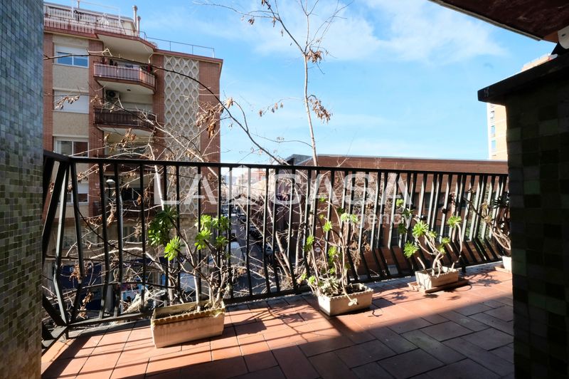 Foto 3bc72b4e-49d6-4018-a574-eac55a9a0b30. Pis amb calefacció a Vilapicina - Torre Llobeta Barcelona