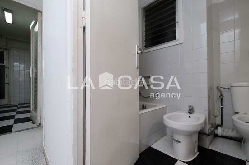 Foto 67c93850-6ce4-43d6-9937-9033f73e5bc2. Pis amb calefacció a Vilapicina - Torre Llobeta Barcelona