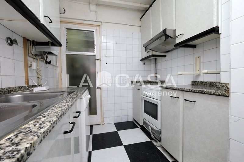 Foto 726f9d4a-11a4-4f41-91b8-8244955f0c5d. Pis amb calefacció a Vilapicina - Torre Llobeta Barcelona